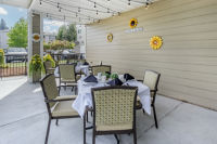 Allenmore Outdoor Dining